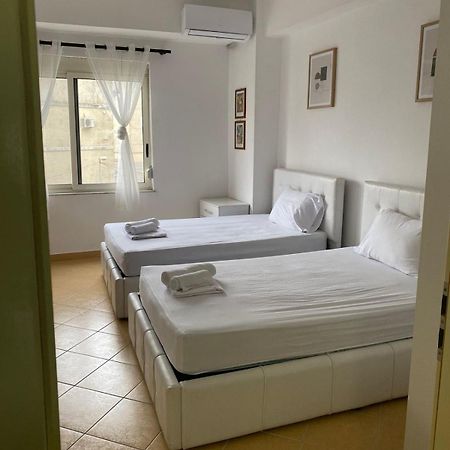 Nicole Apartments Rental Дуррес Екстер'єр фото