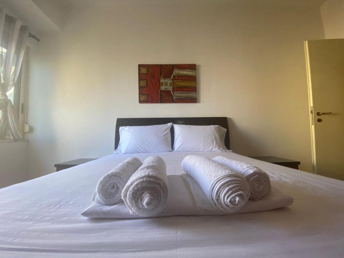 Nicole Apartments Rental Дуррес Екстер'єр фото