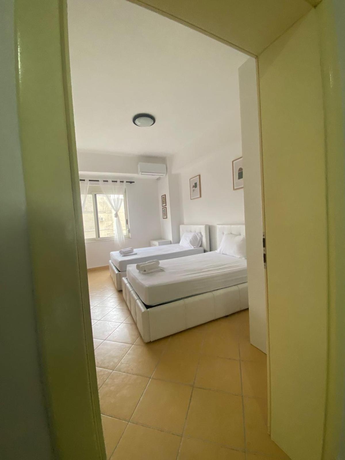Nicole Apartments Rental Дуррес Екстер'єр фото