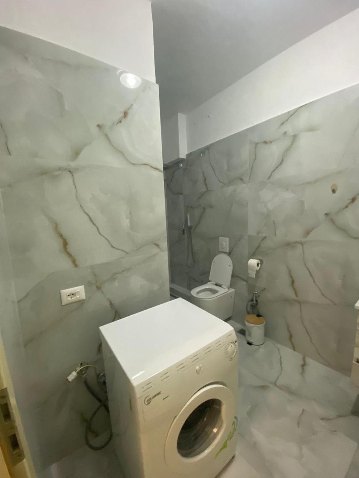 Nicole Apartments Rental Дуррес Екстер'єр фото