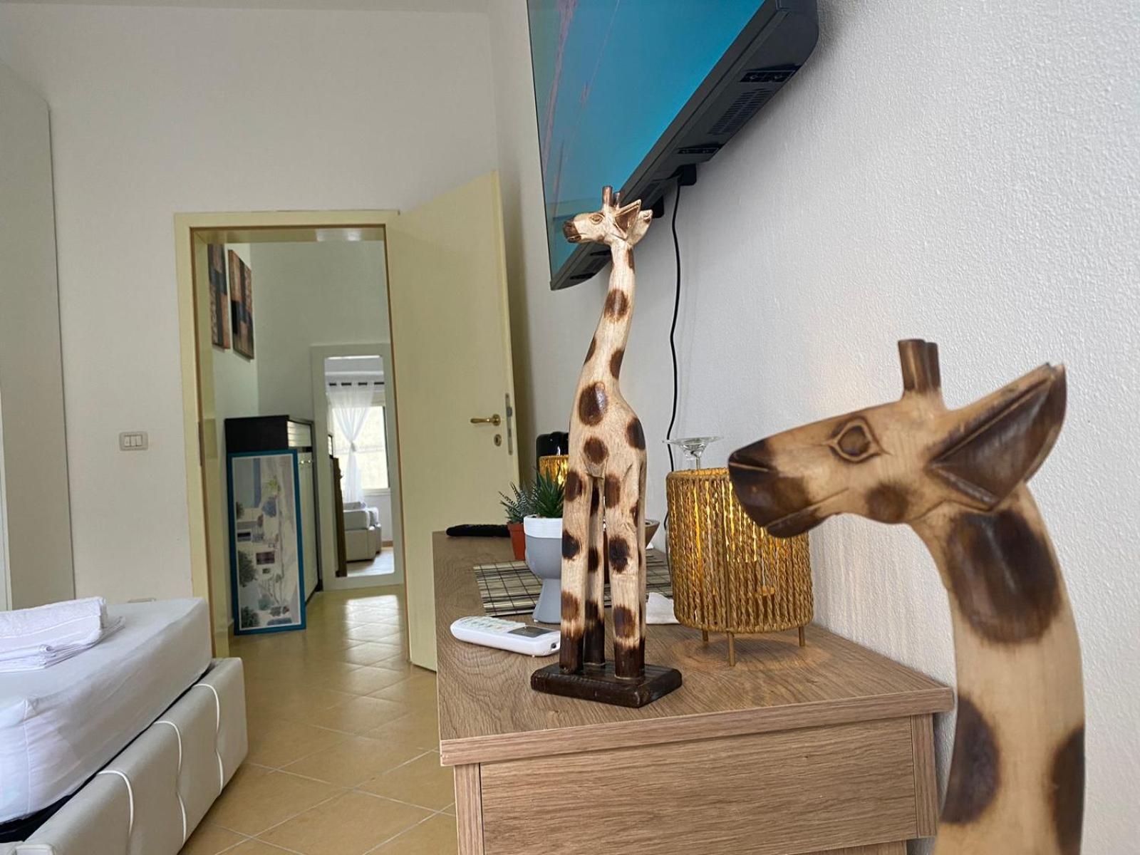 Nicole Apartments Rental Дуррес Екстер'єр фото