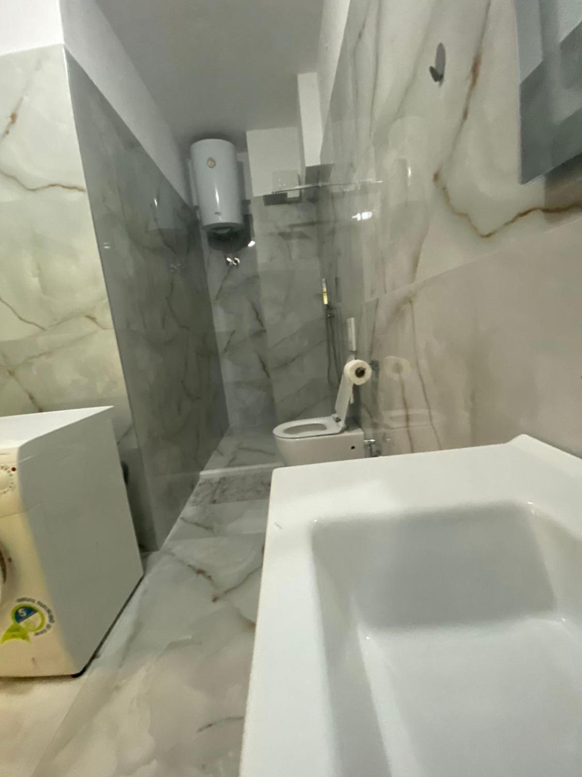Nicole Apartments Rental Дуррес Екстер'єр фото