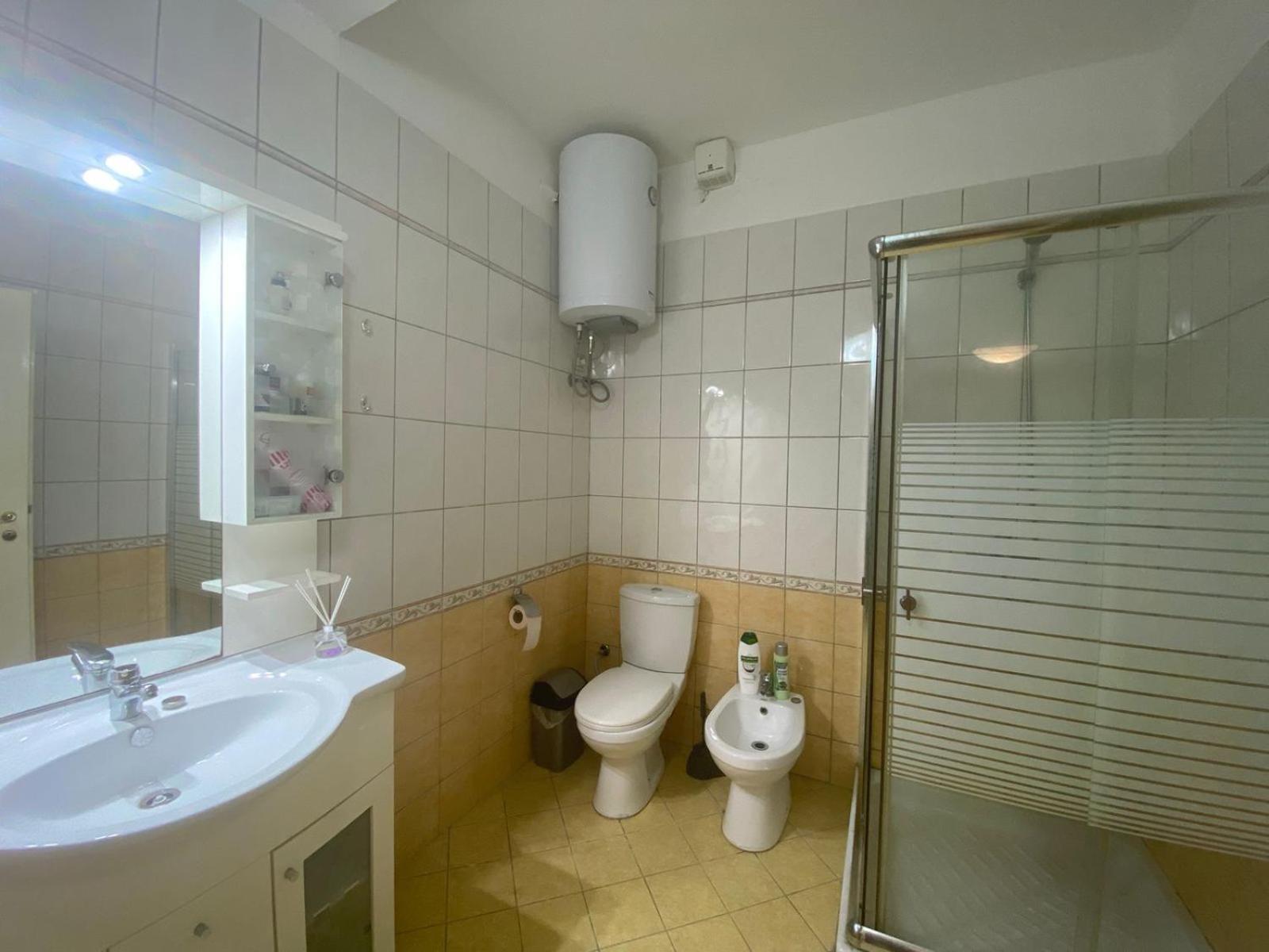 Nicole Apartments Rental Дуррес Екстер'єр фото